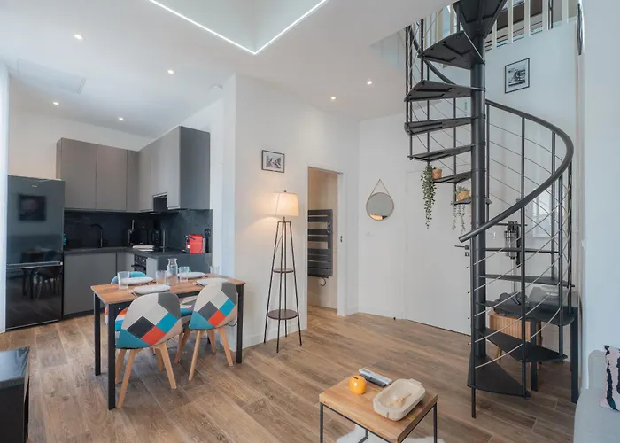 Beautiful 2-room In Port De Appartement Nice