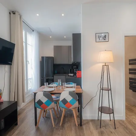 Beautiful 2-room In Port De 아파트 *